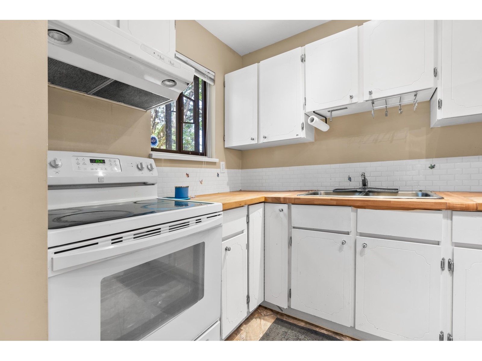 122 13714 67 Avenue Property Photo 11