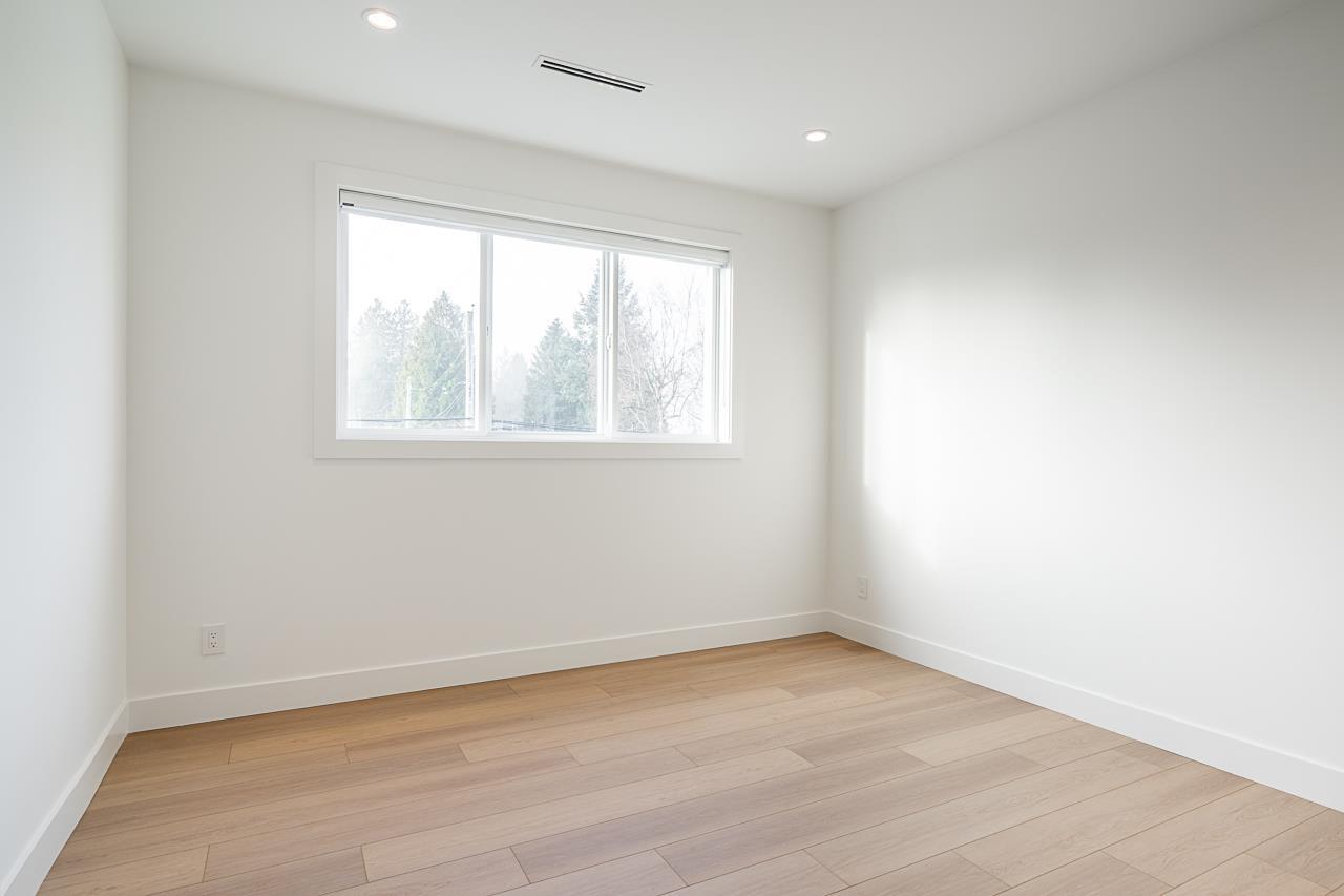 7458 115 Street Property Photo 19