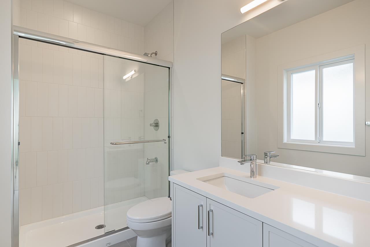 7458 115 Street Property Photo 20
