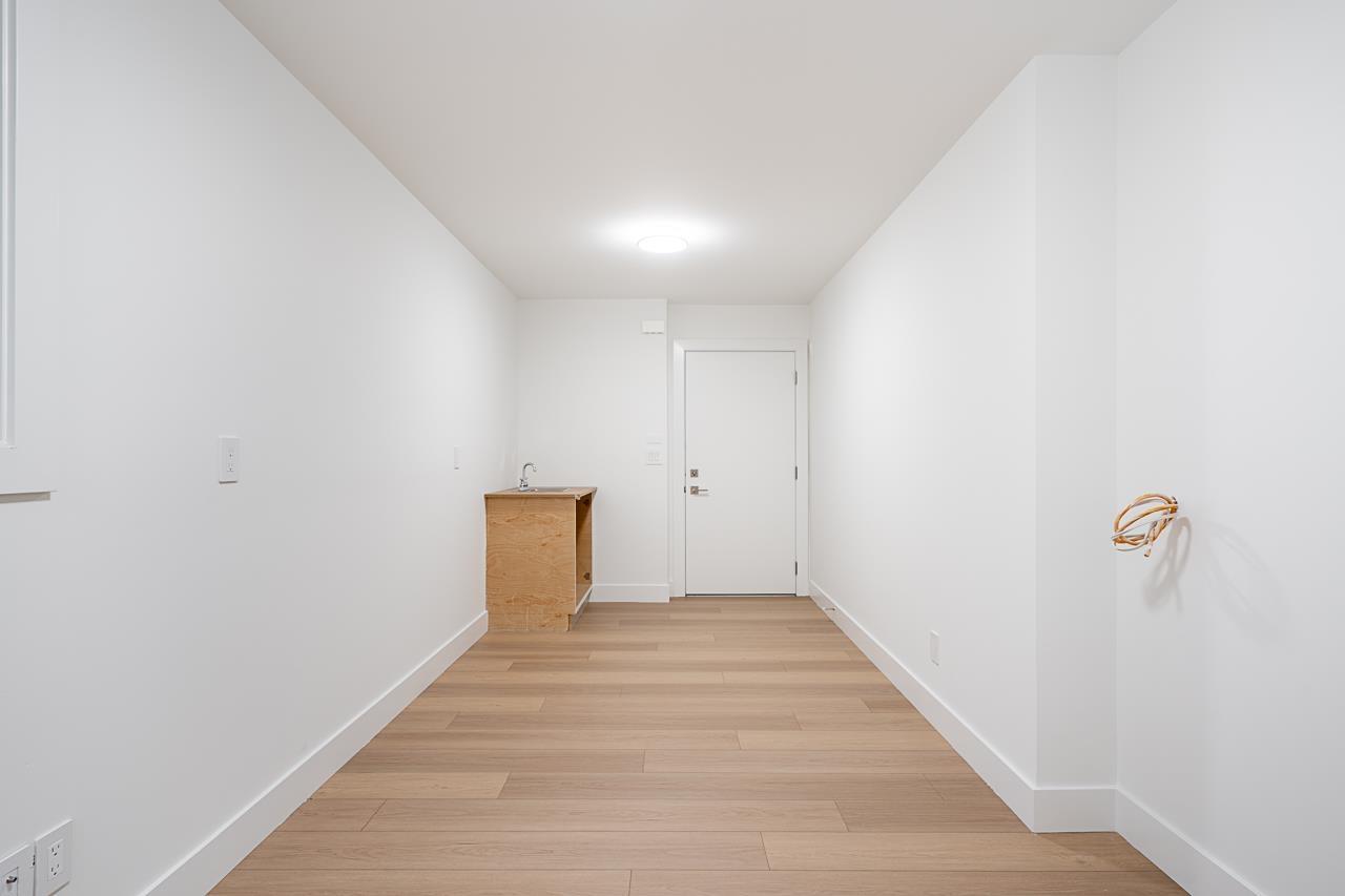 7458 115 Street Property Photo 30