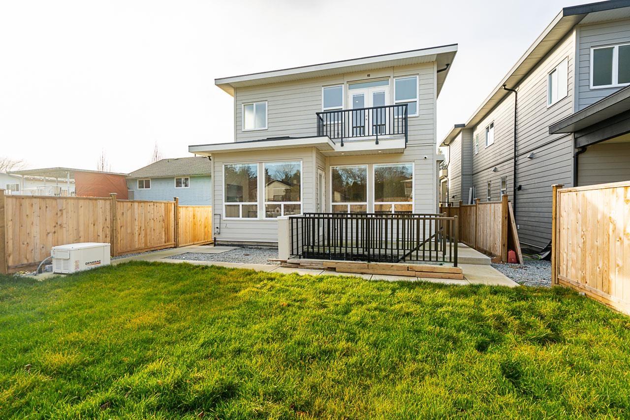 7458 115 Street Property Photo 36