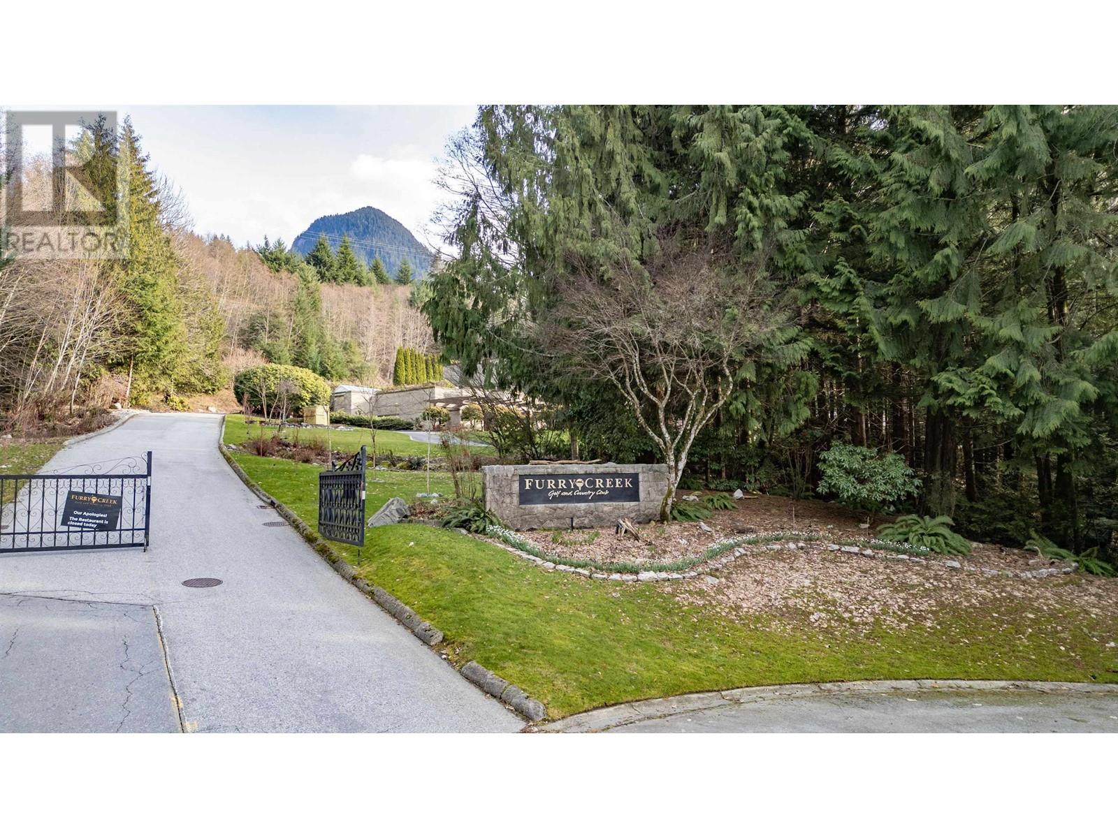 140 Country Club Road Property Photo 10