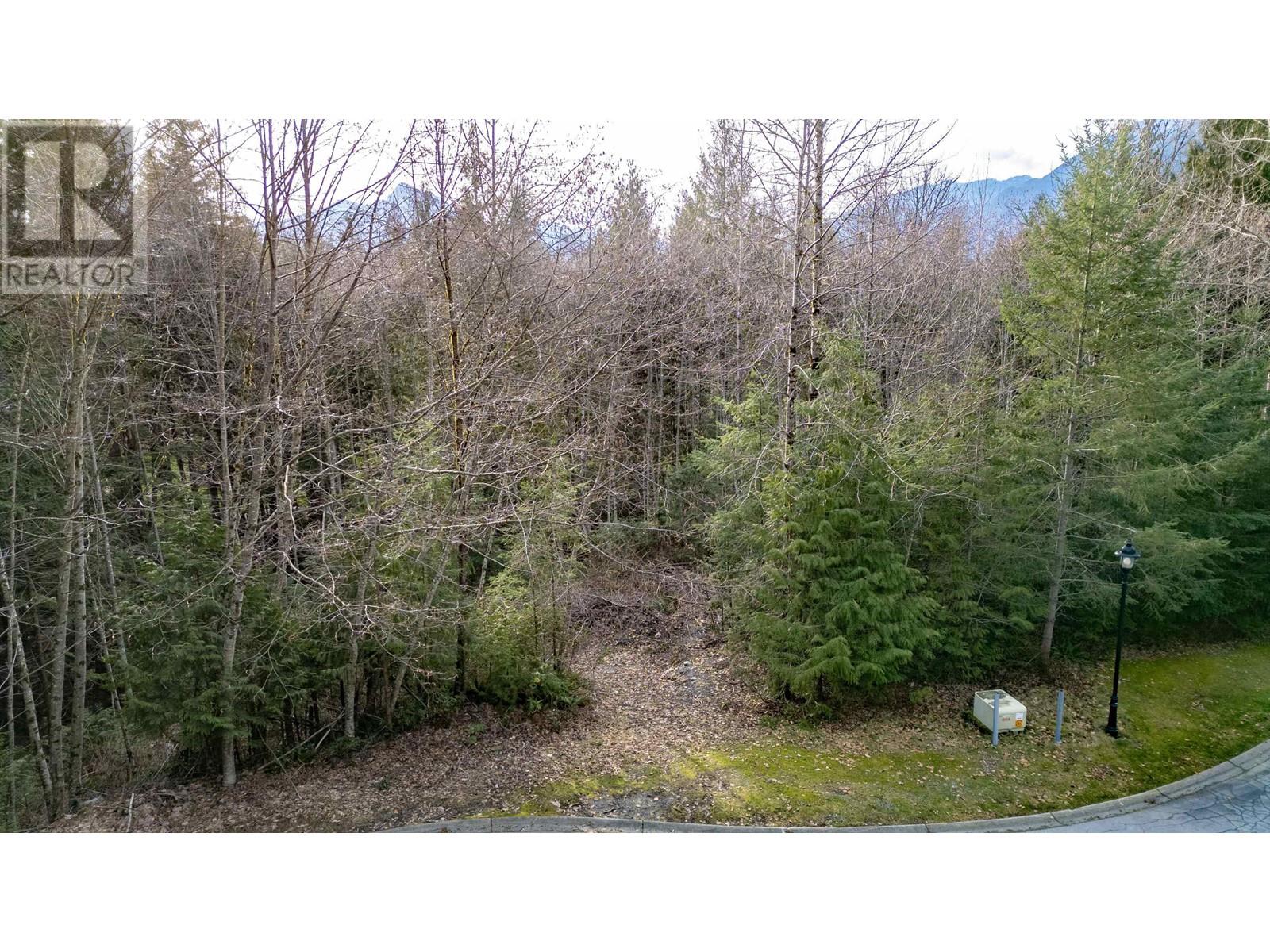 140 Country Club Road Property Photo 12