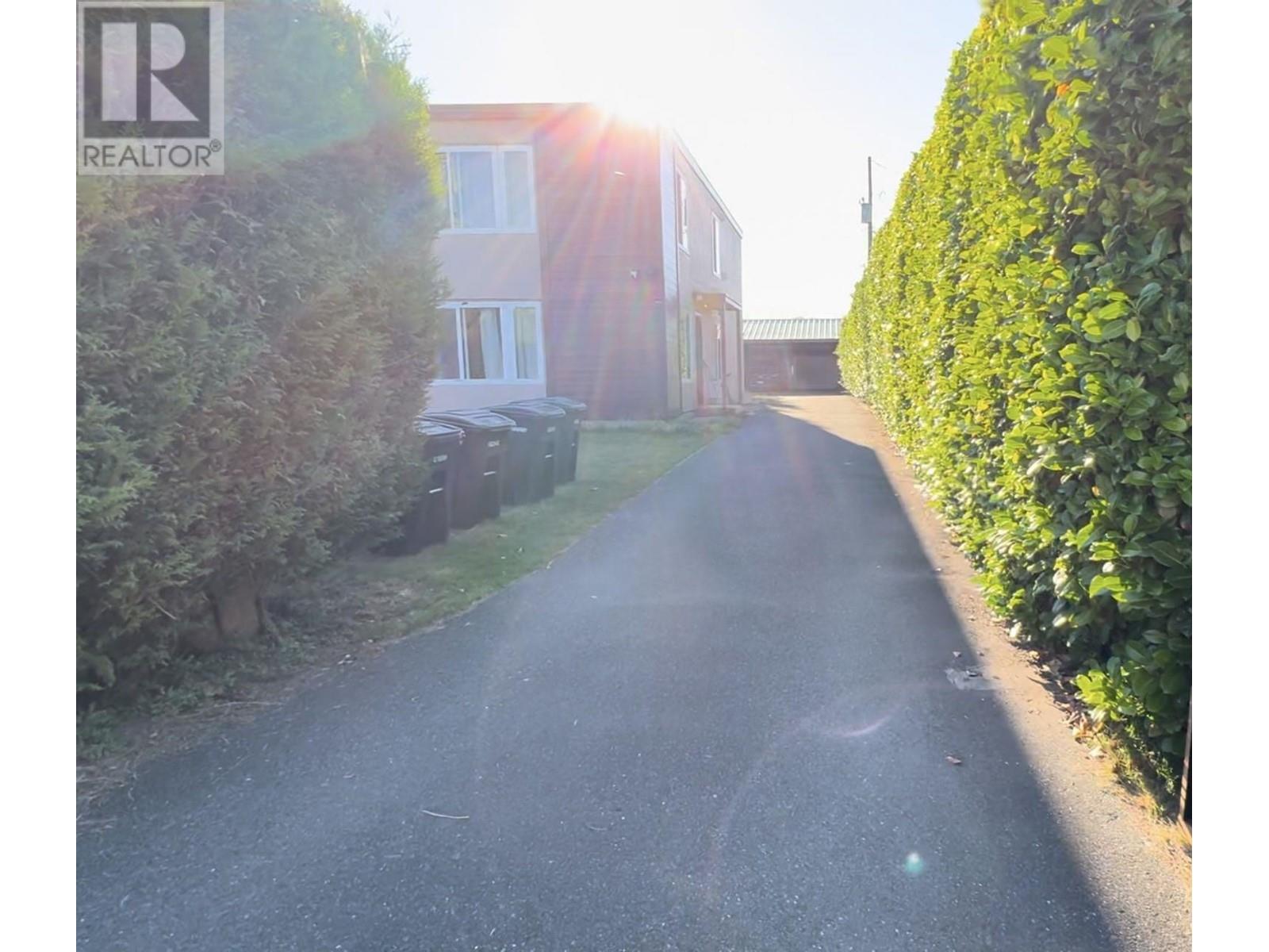 5333 Barker Avenue Property Photo 5