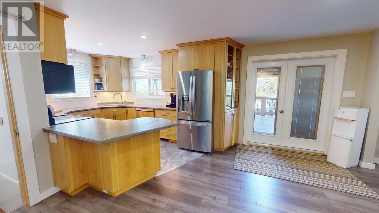 12293 Birch Avenue Property Photo 6