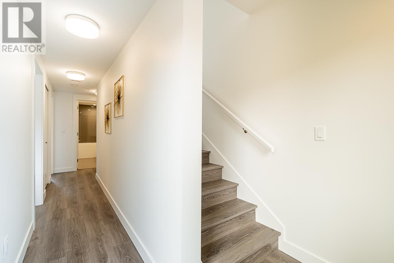 5 8428 Park Road Property Photo 23