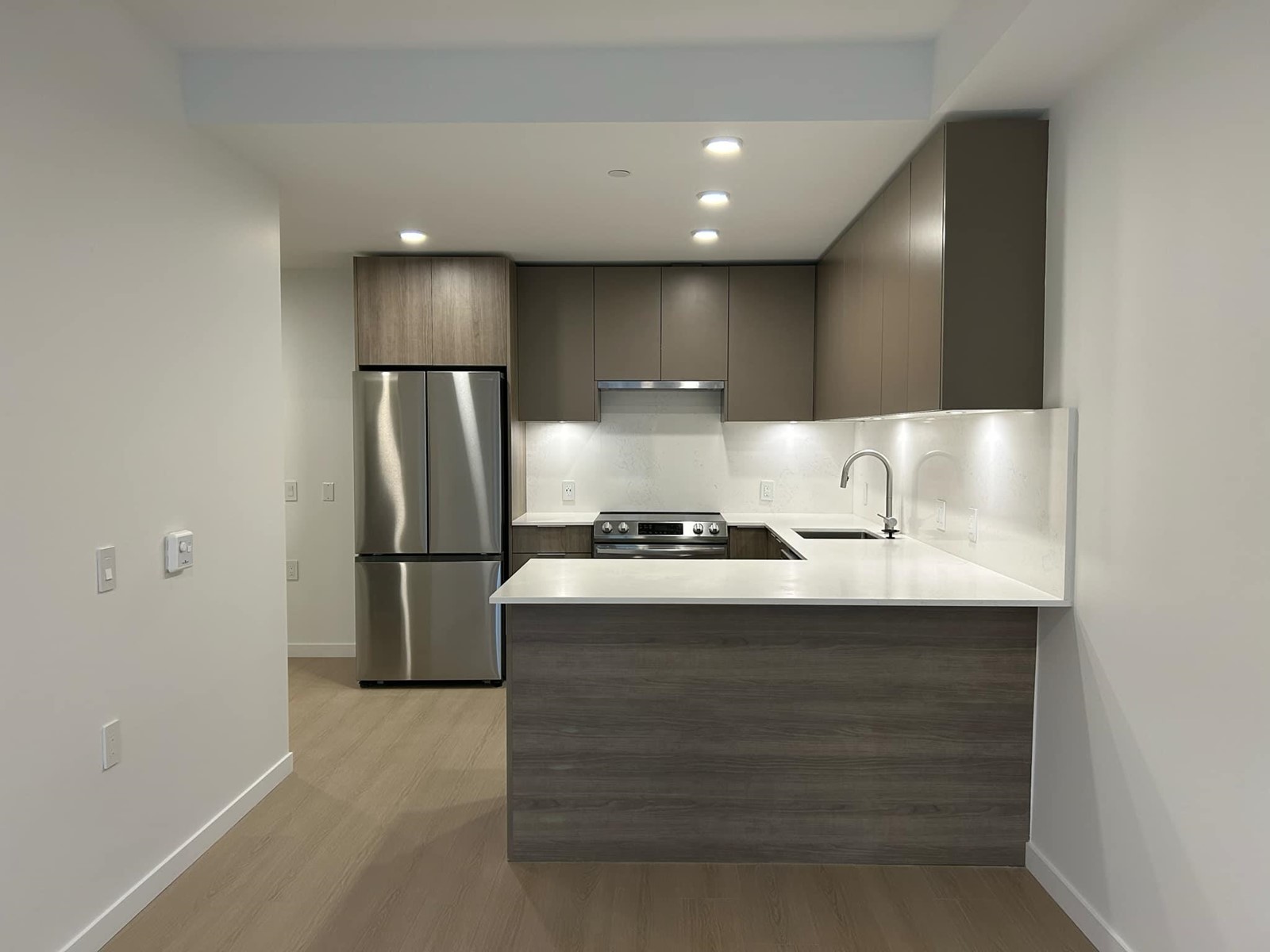 511 13969 96 Avenue Property Photo 6