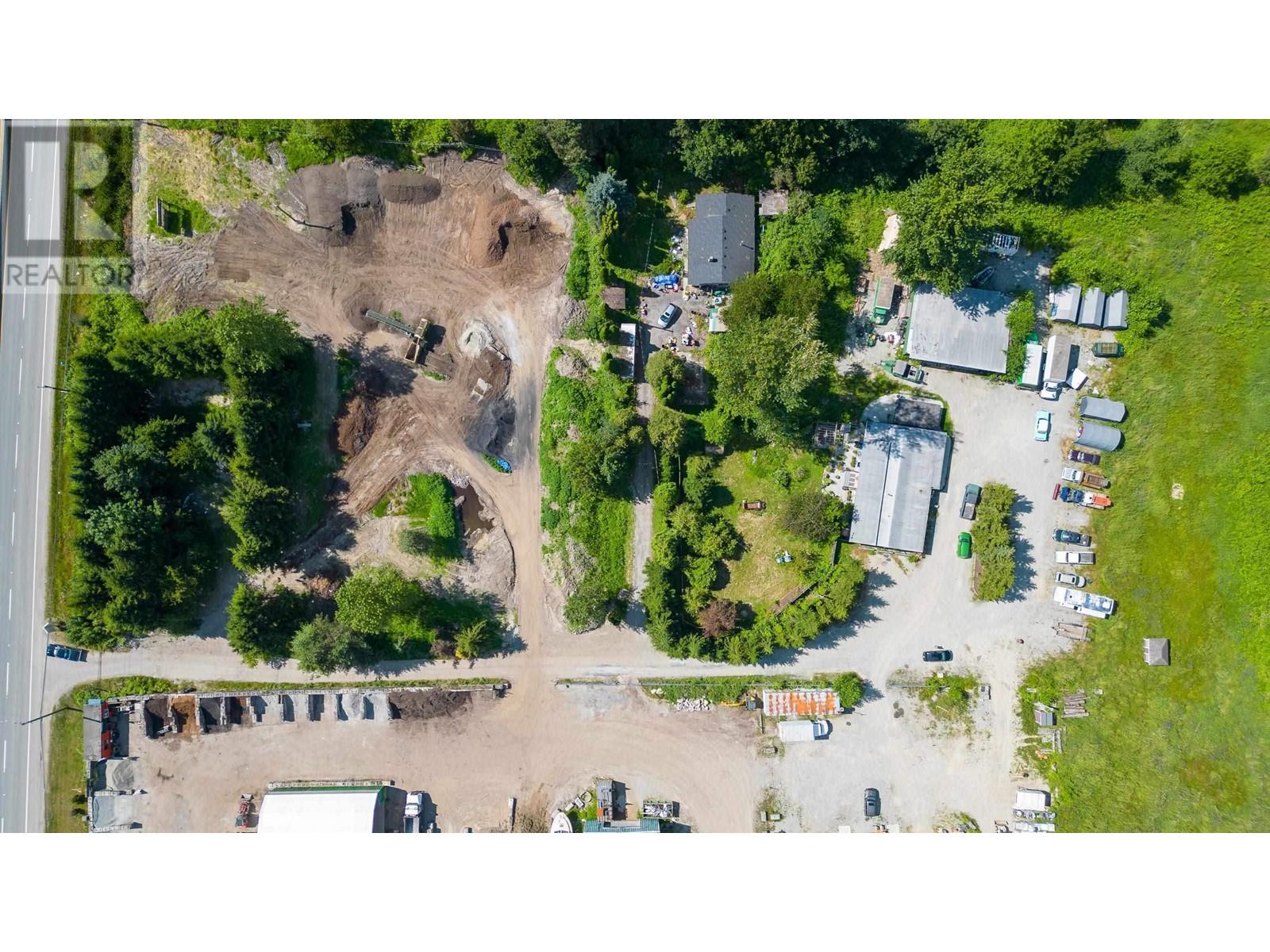 23519 Lougheed Highway Property Photo 2