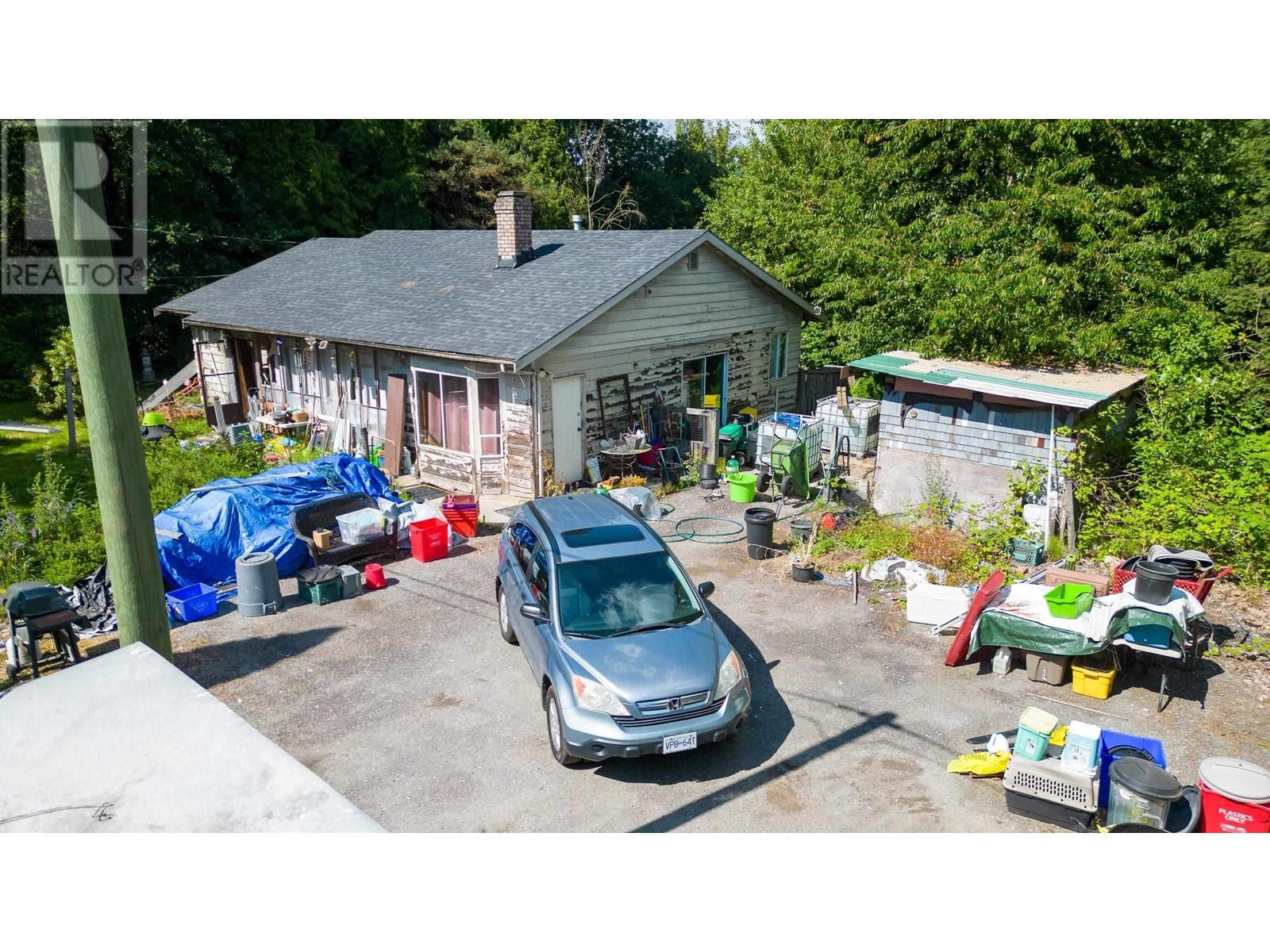 23519 Lougheed Highway Property Photo 7