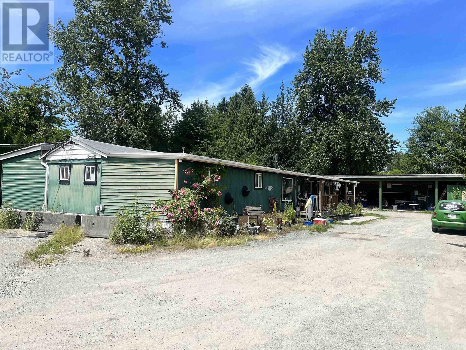 23519 Lougheed Highway Property Photo 13