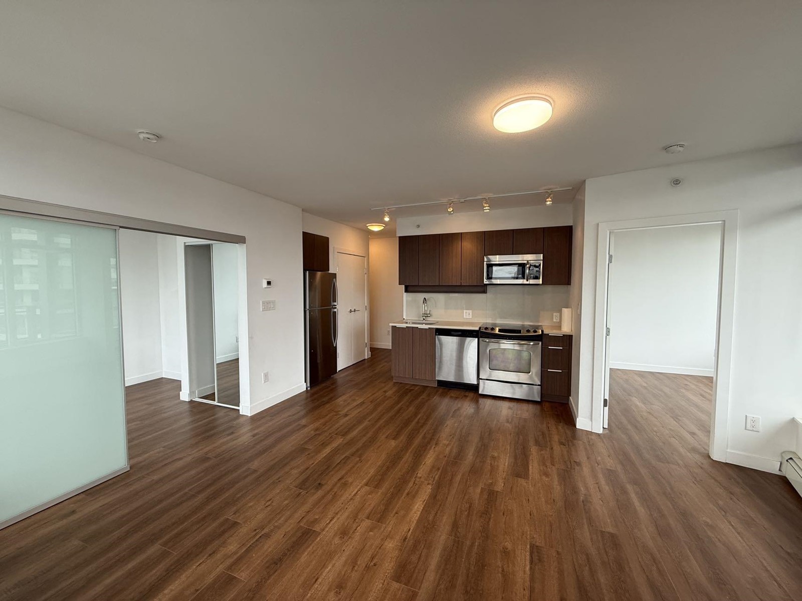 1412 13308 Central Property Photo 4