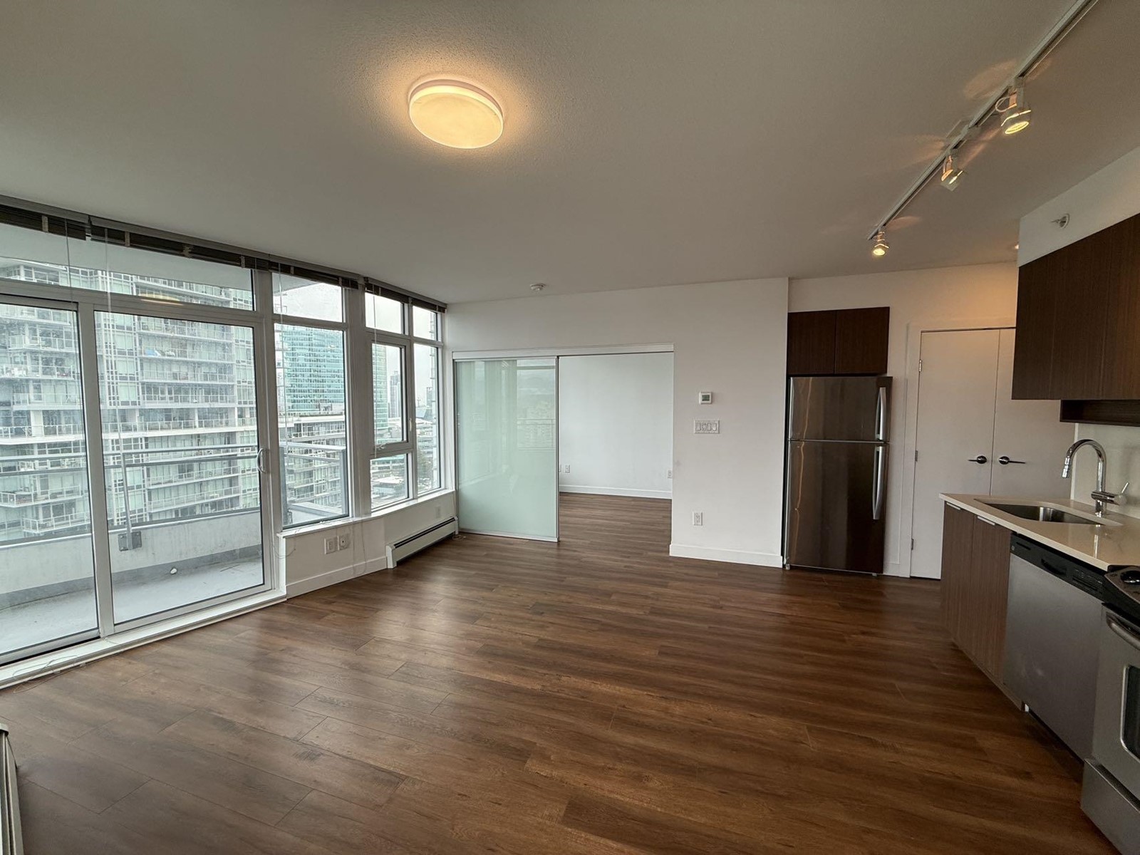 1412 13308 Central Property Photo 7