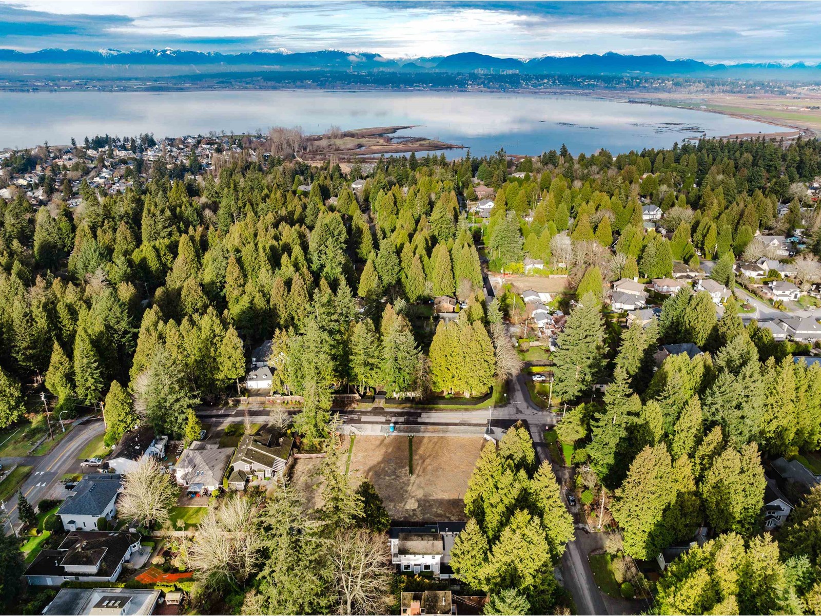 12442 25 Avenue Property Photo 7