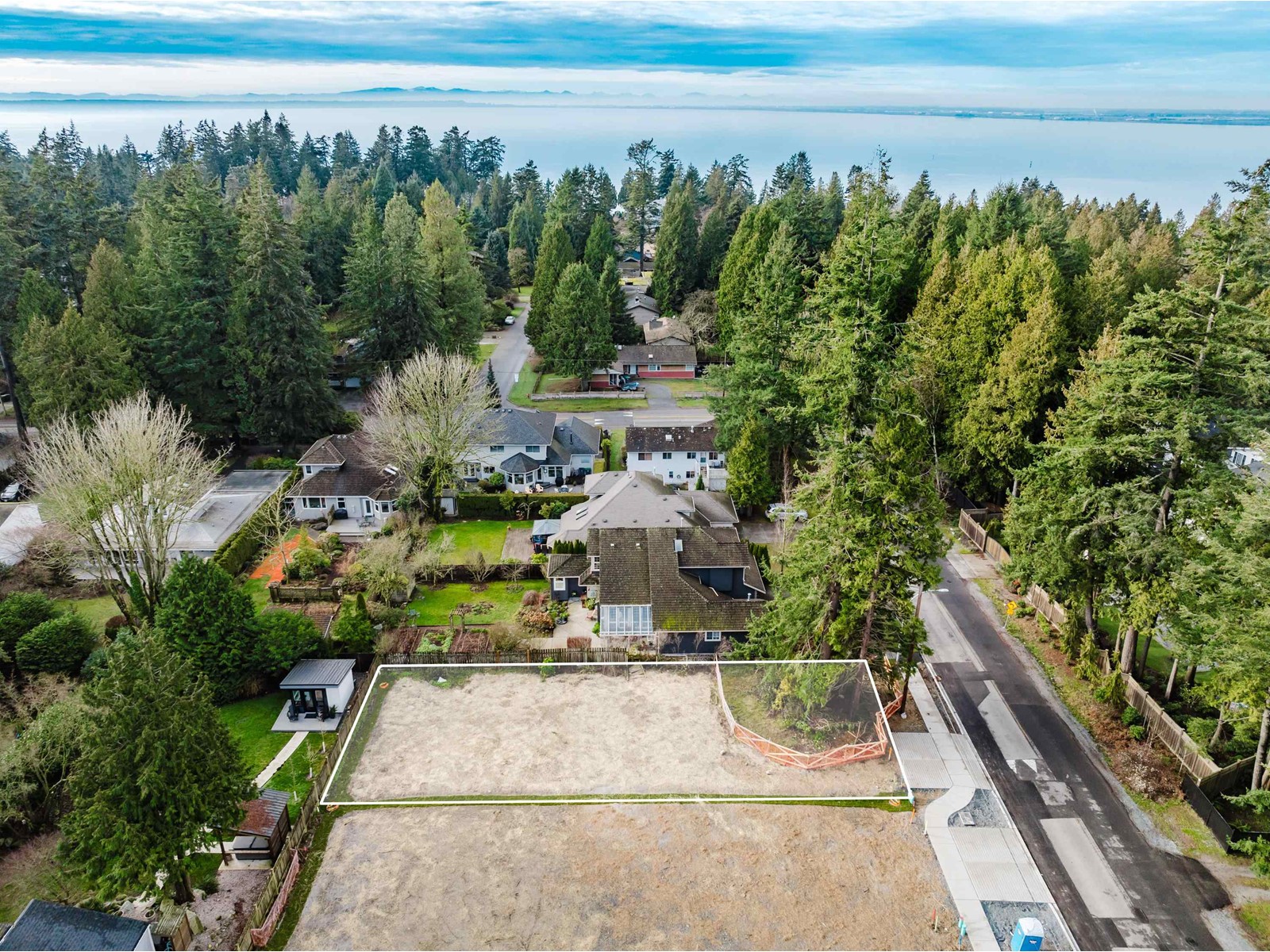 12442 25 Avenue Property Photo 17