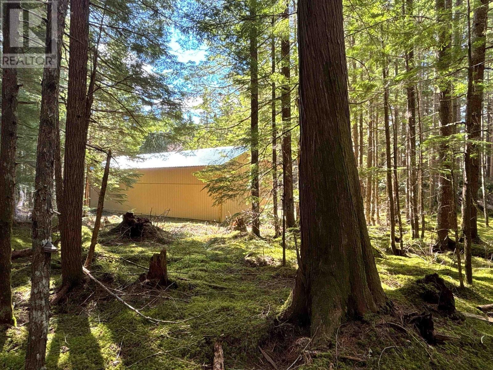 4962 Merkley Road Property Photo 10