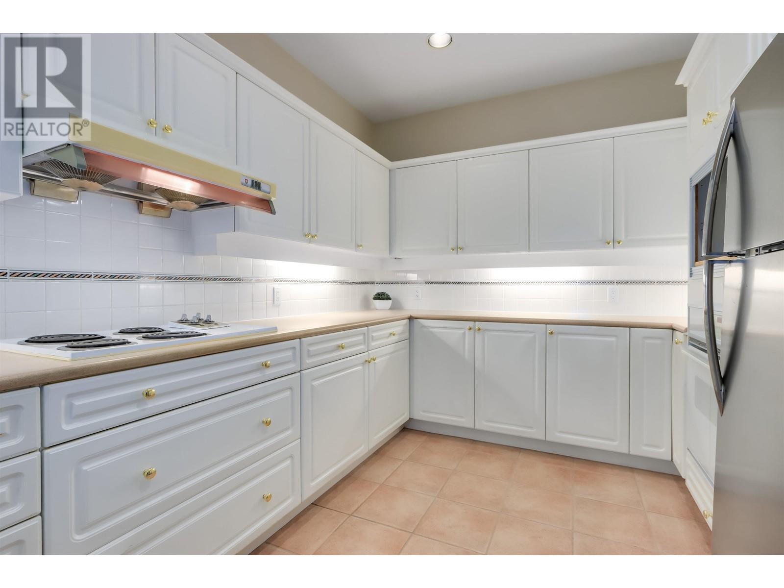 43 3555 Westminster Highway Property Photo 13