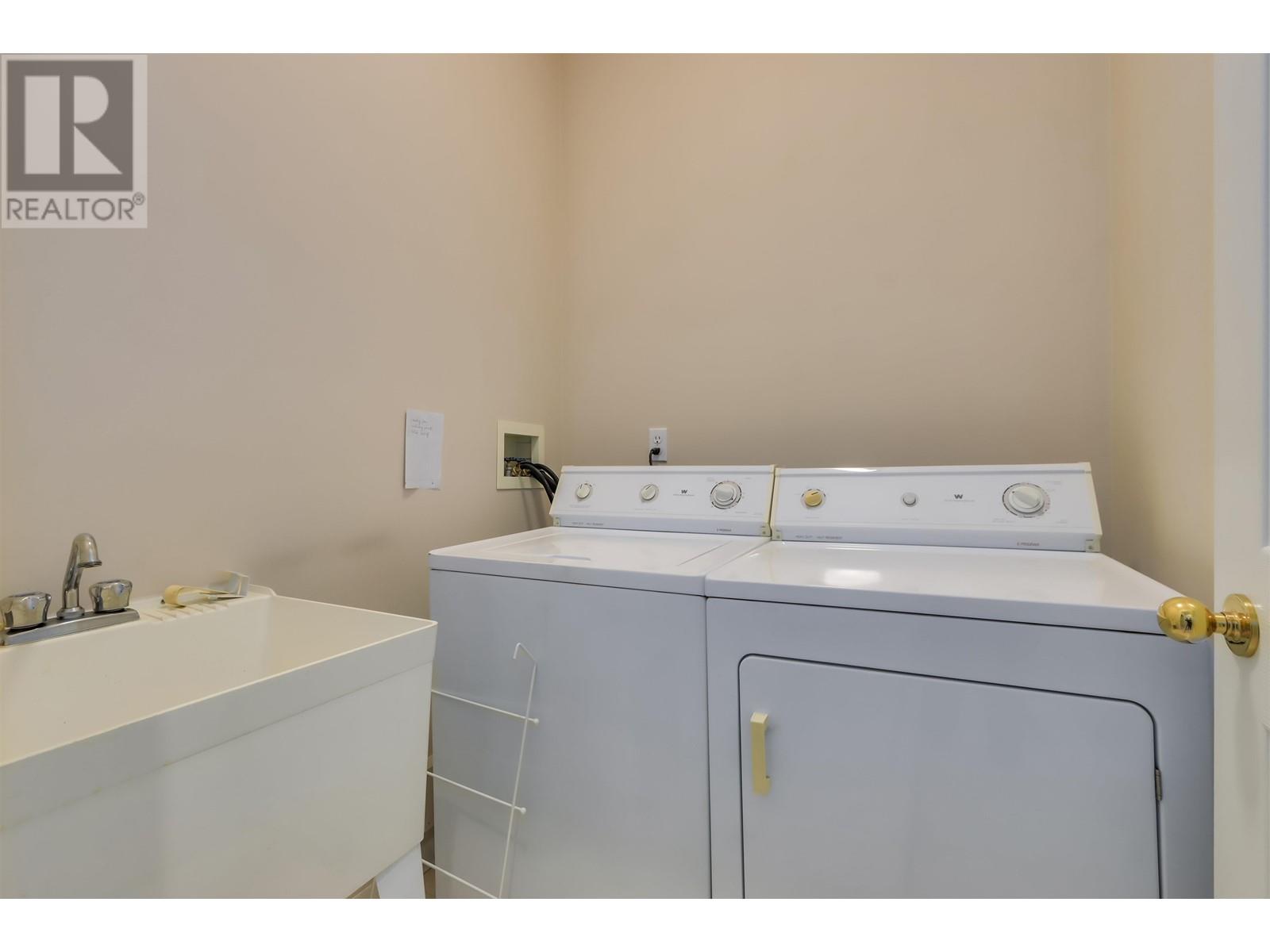 43 3555 Westminster Highway Property Photo 21