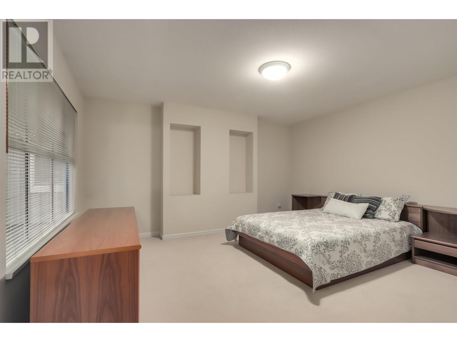43 3555 Westminster Highway Property Photo 22