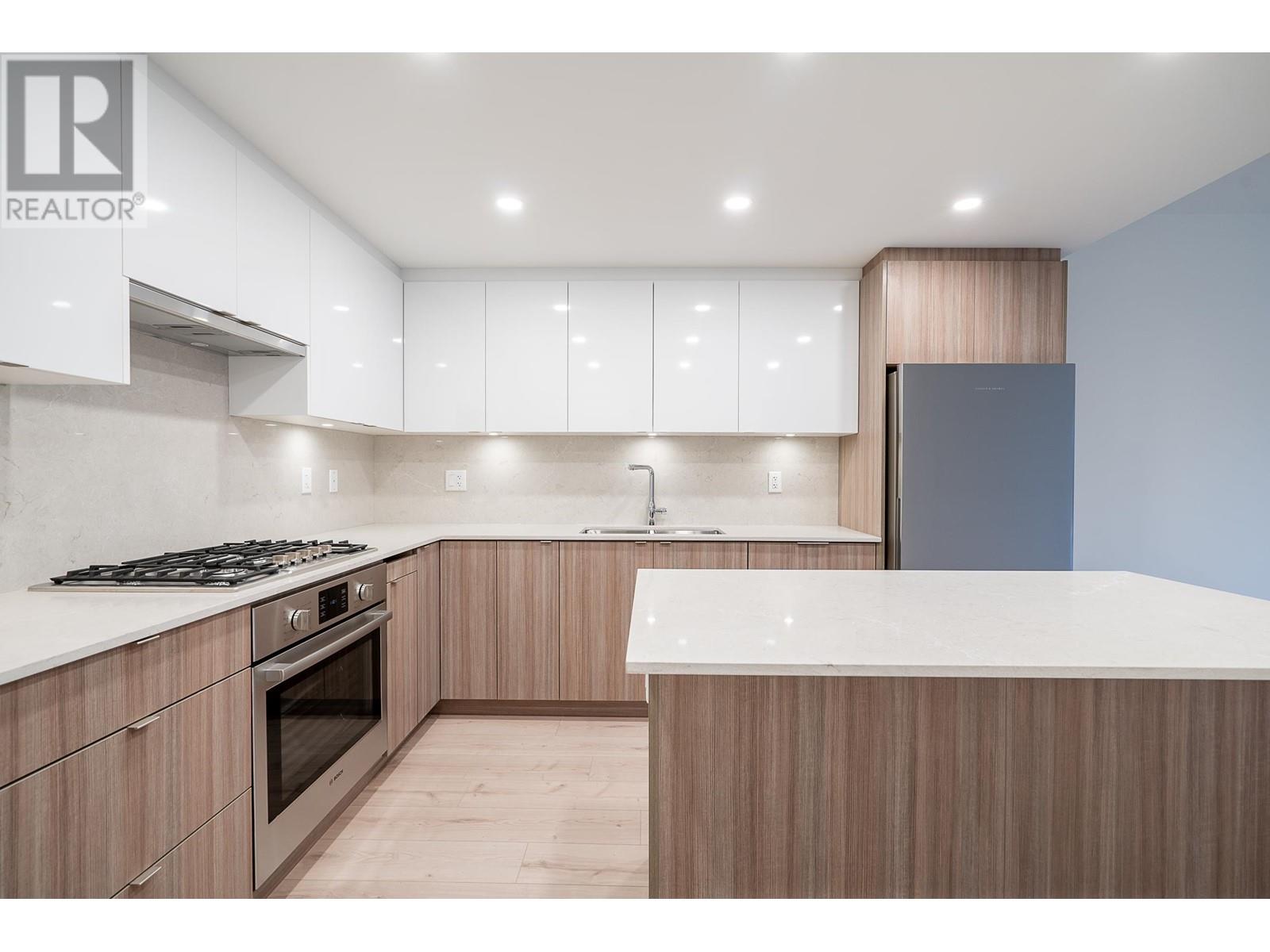 205 8428 PARK ROAD Property Photo 1