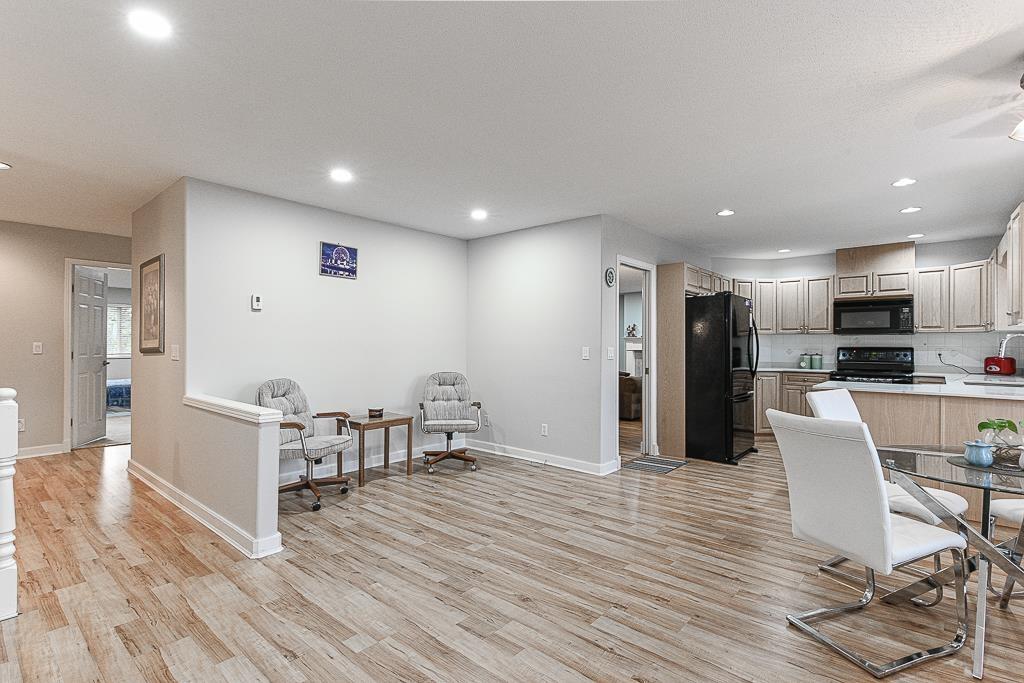 246 13888 70 AVENUE Property Photo 1