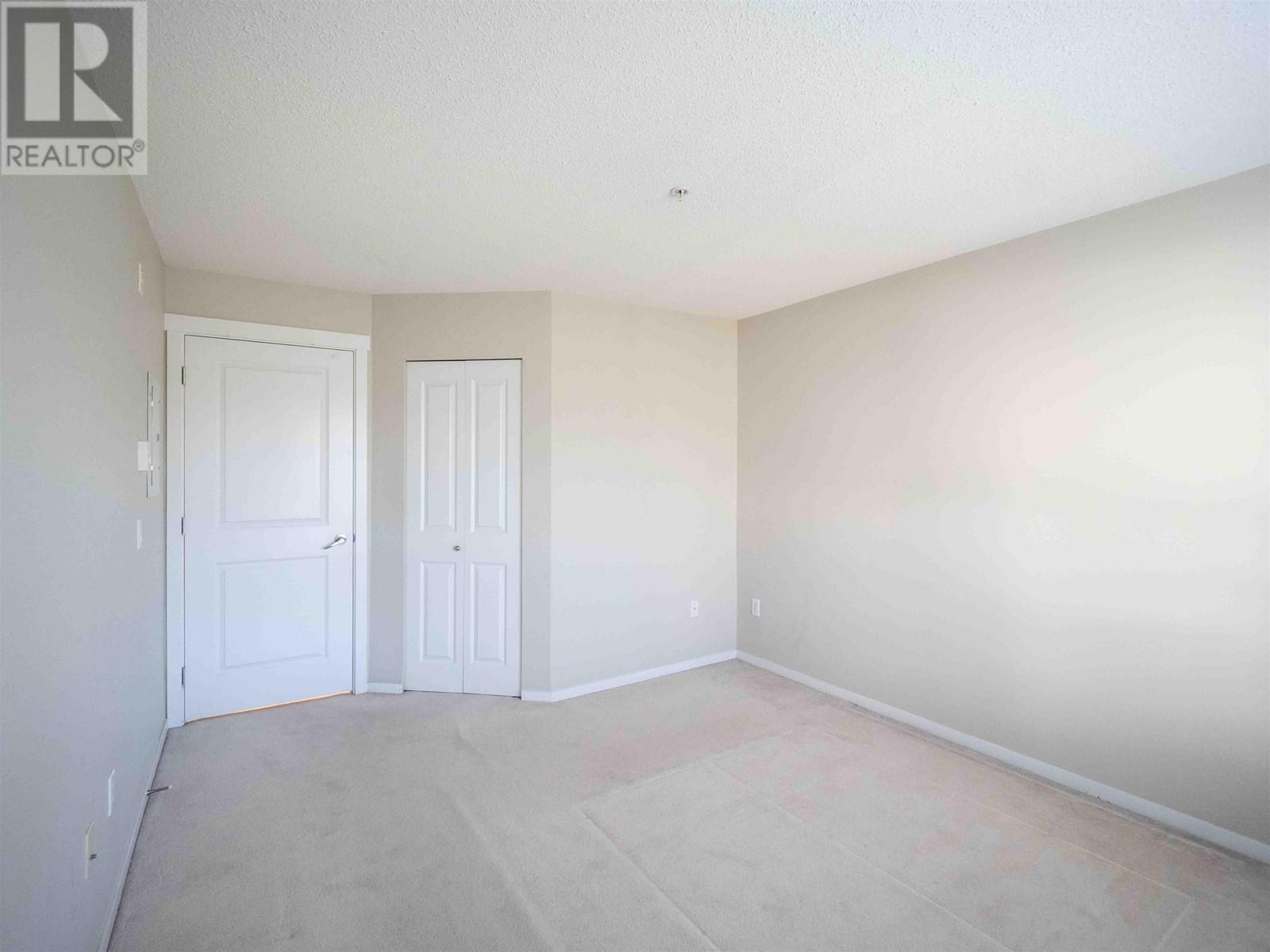 208 3132 Dayanee Springs Boulevard Property Photo 8