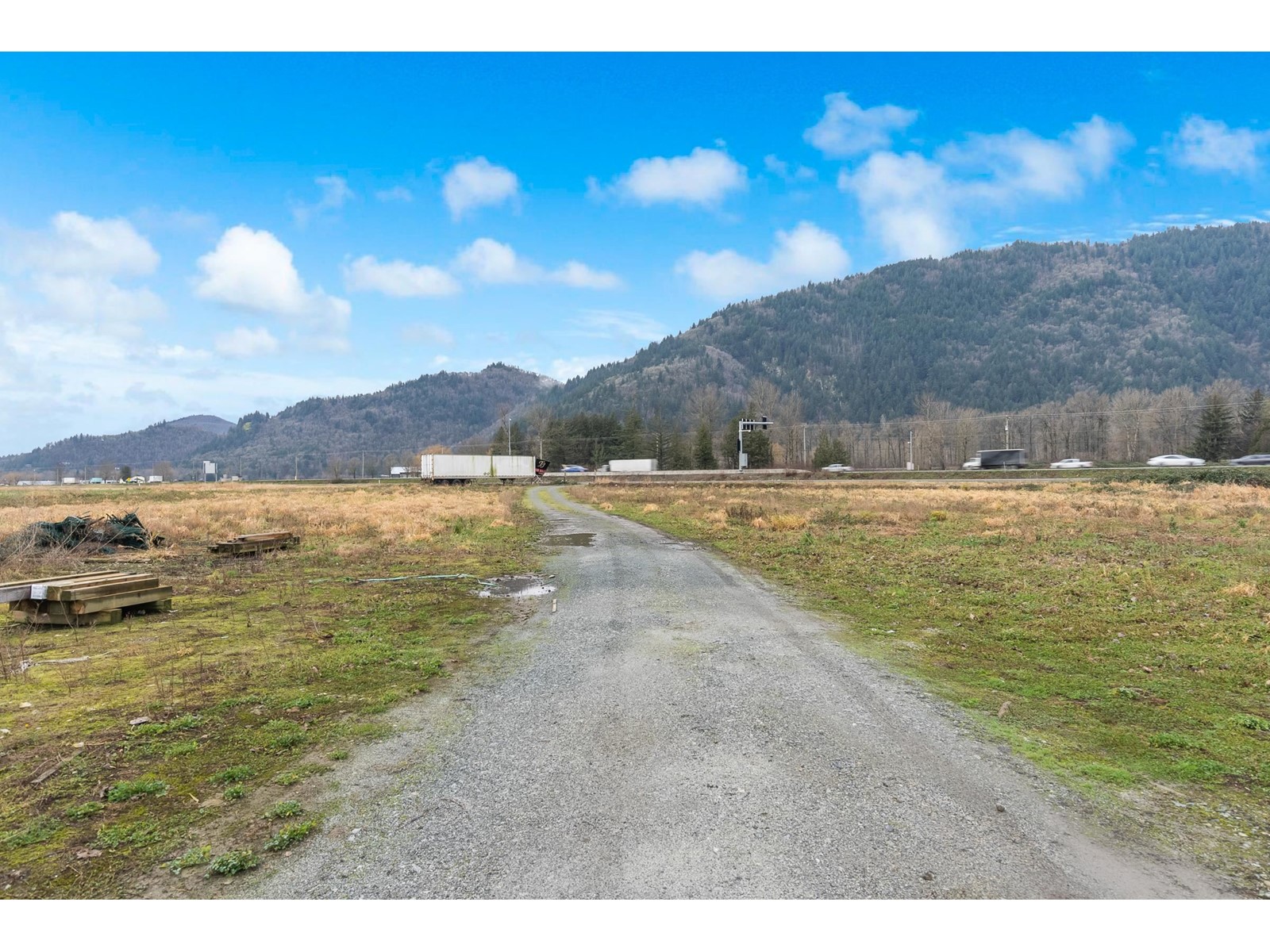 39330-39452 South Parallel Road Property Photo 15