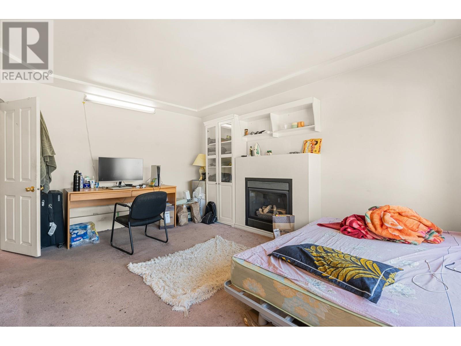 5628 Killarney Street Property Photo 4