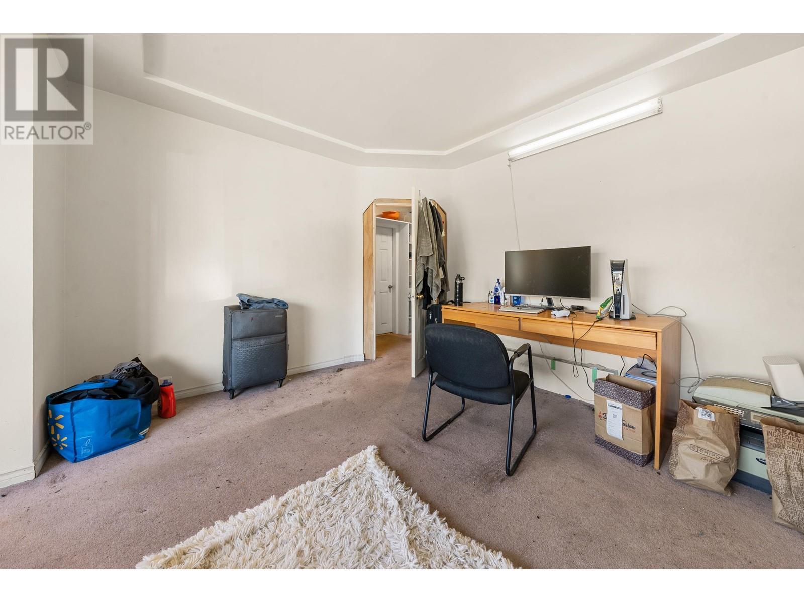 5628 Killarney Street Property Photo 6