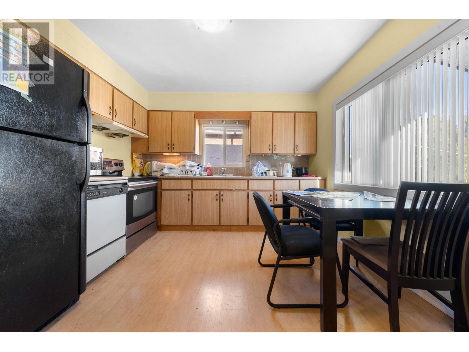 5628 Killarney Street Property Photo 8