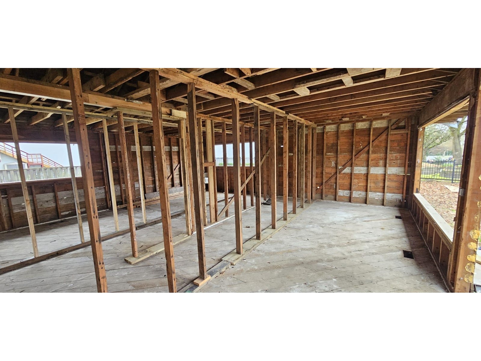 27239 29a Avenue Property Photo 5