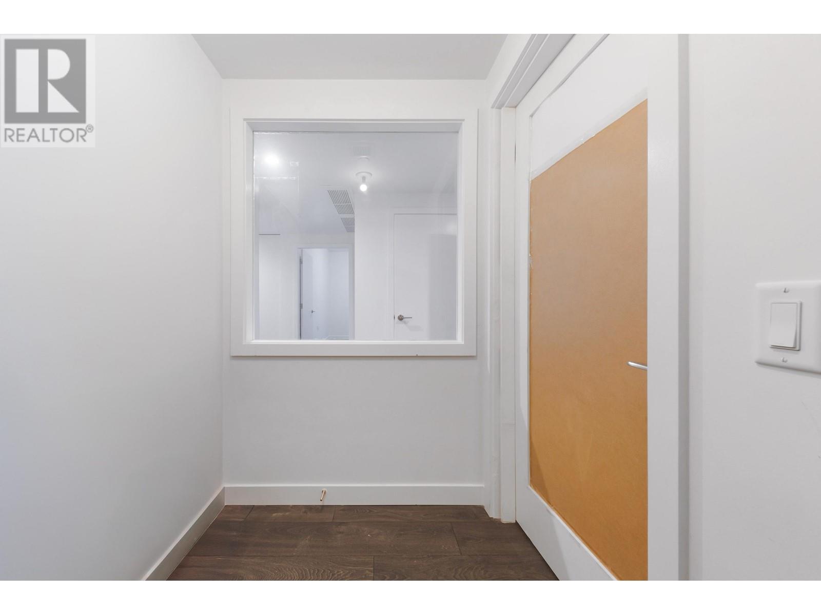 3007 6463 Silver Avenue Property Photo 15
