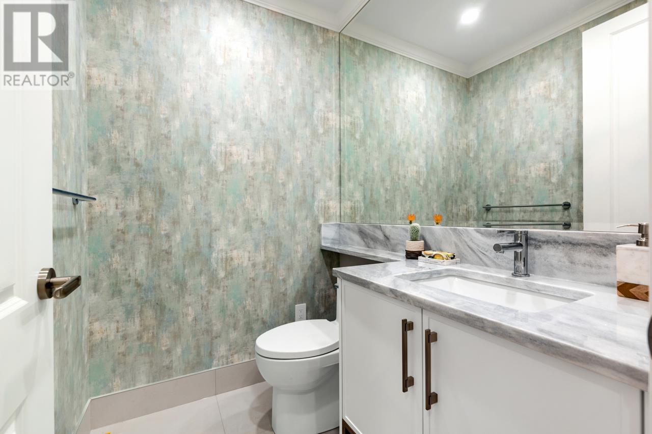 6173 Aubrey Street Property Photo 17