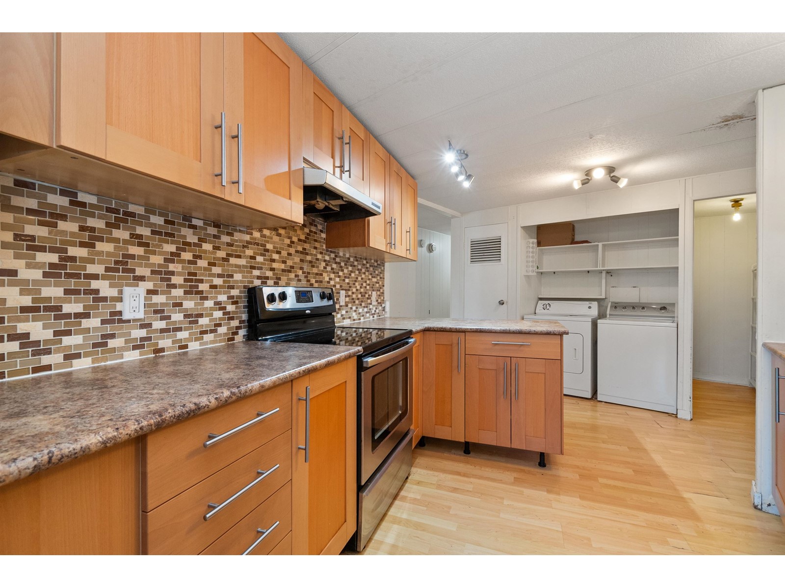 58 8220 King George Boulevard Property Photo 12