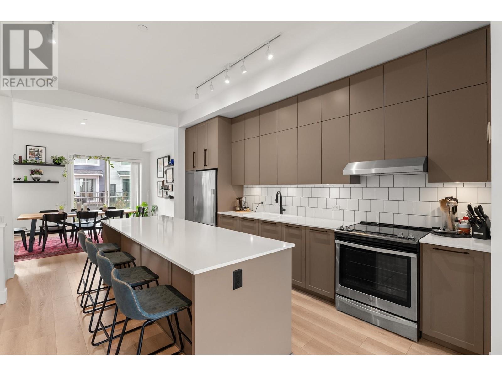 44 4716 Orca Way Property Photo 4