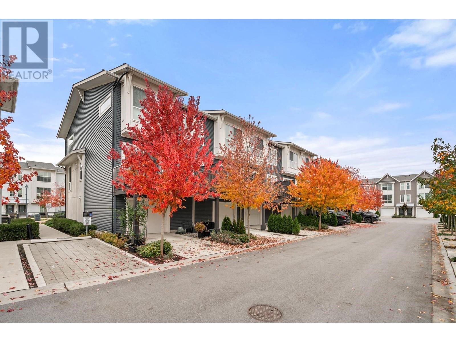 44 4716 Orca Way Property Photo 32