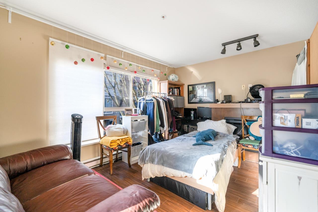 A217 8929 202 Street Property Photo 7