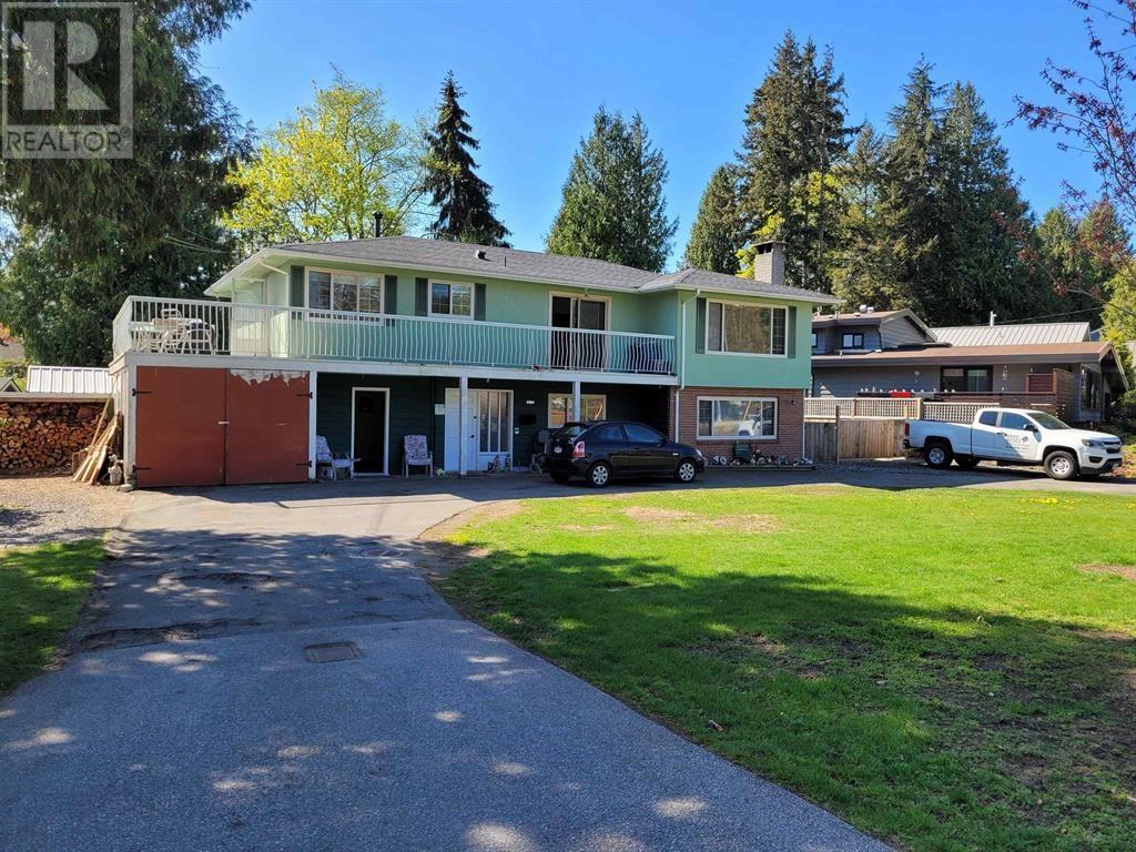 4984 10A AVENUE Property Photo 1
