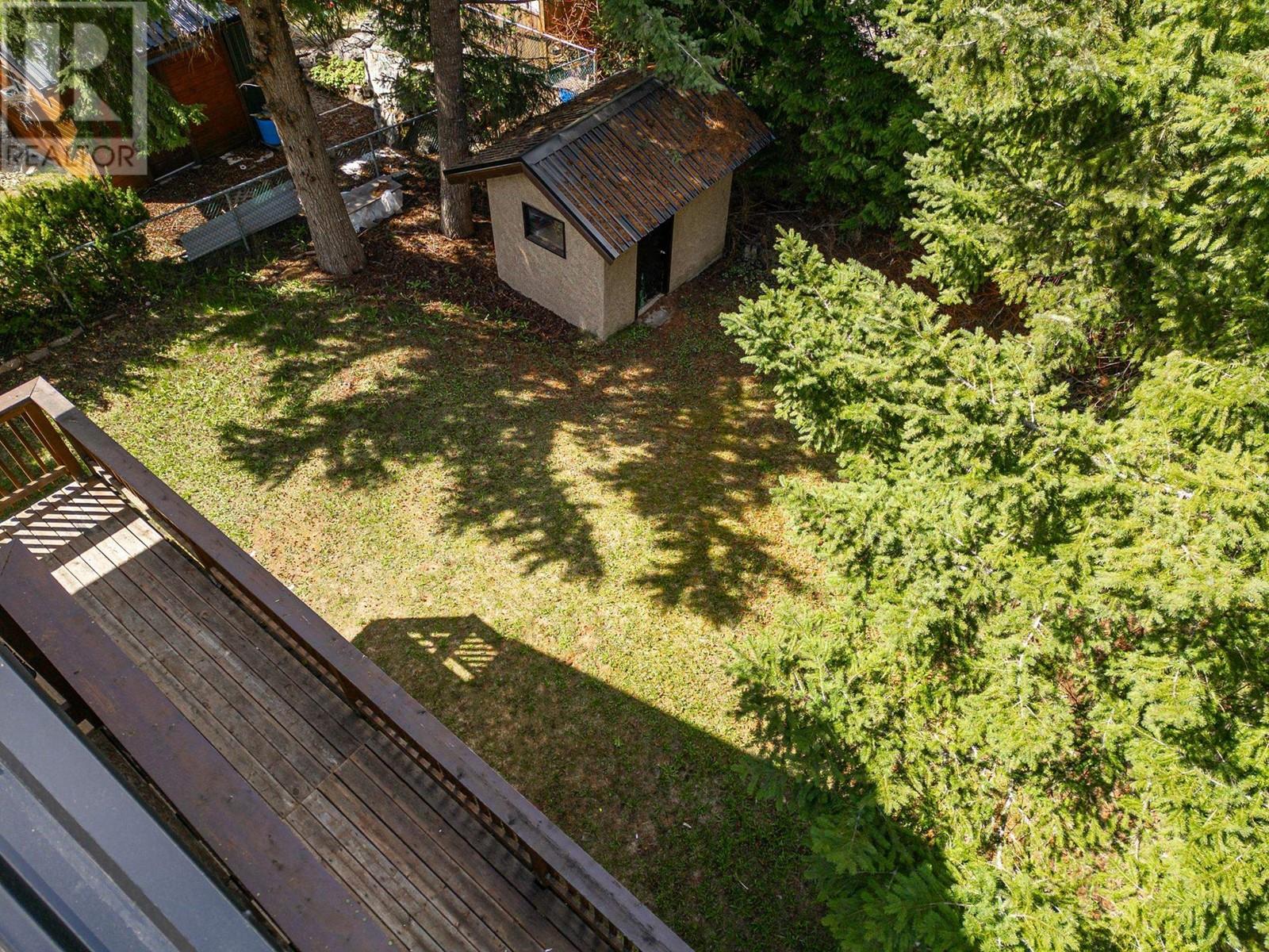 7425 Ambassador Crescent Property Photo 12