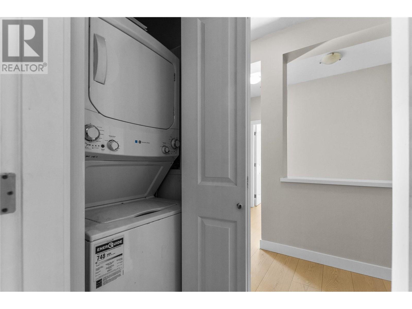 5403 5111 Garden City Road Property Photo 13