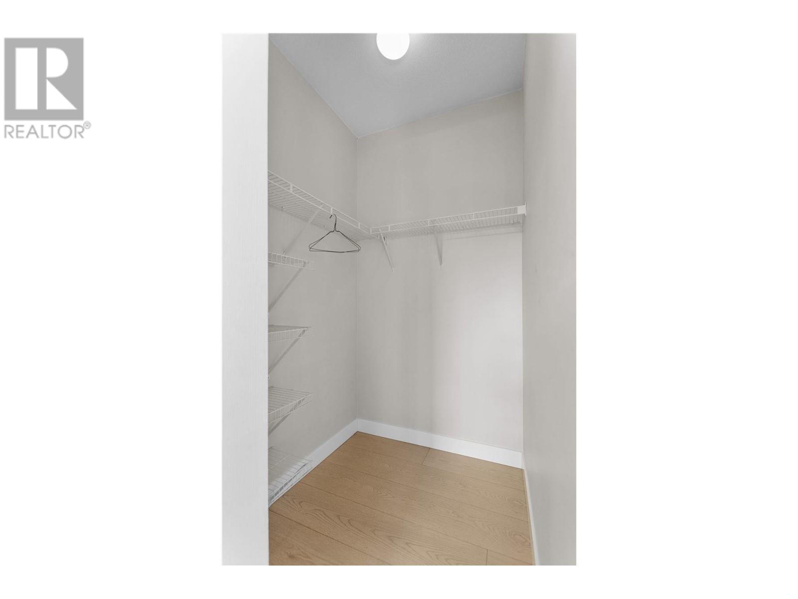 5403 5111 Garden City Road Property Photo 14