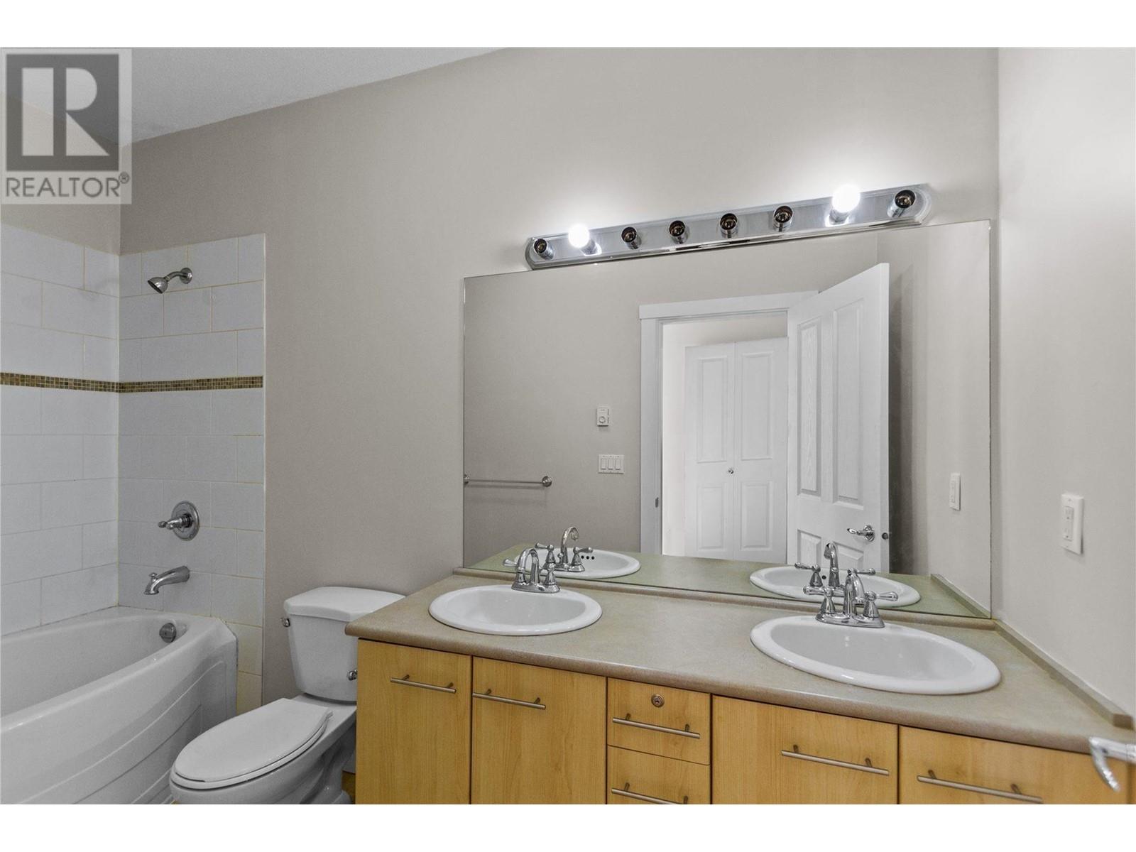 5403 5111 Garden City Road Property Photo 16