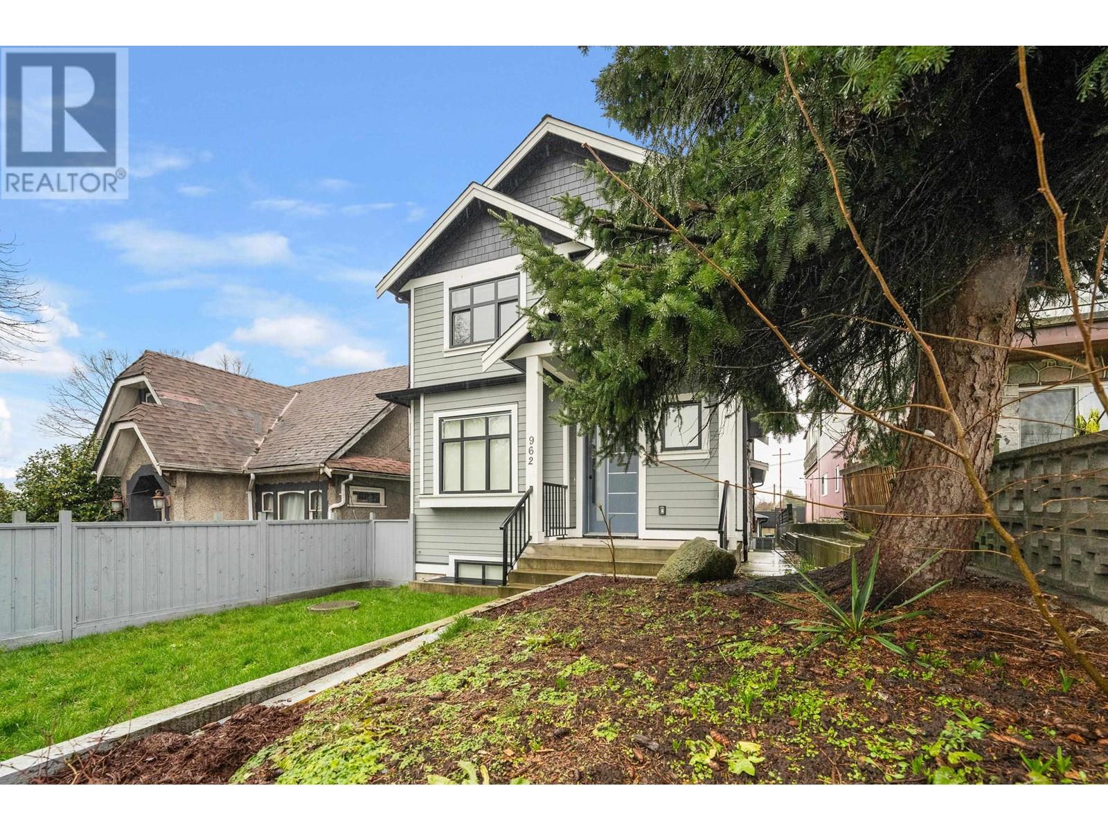 962 Renfrew Street Property Photo 15