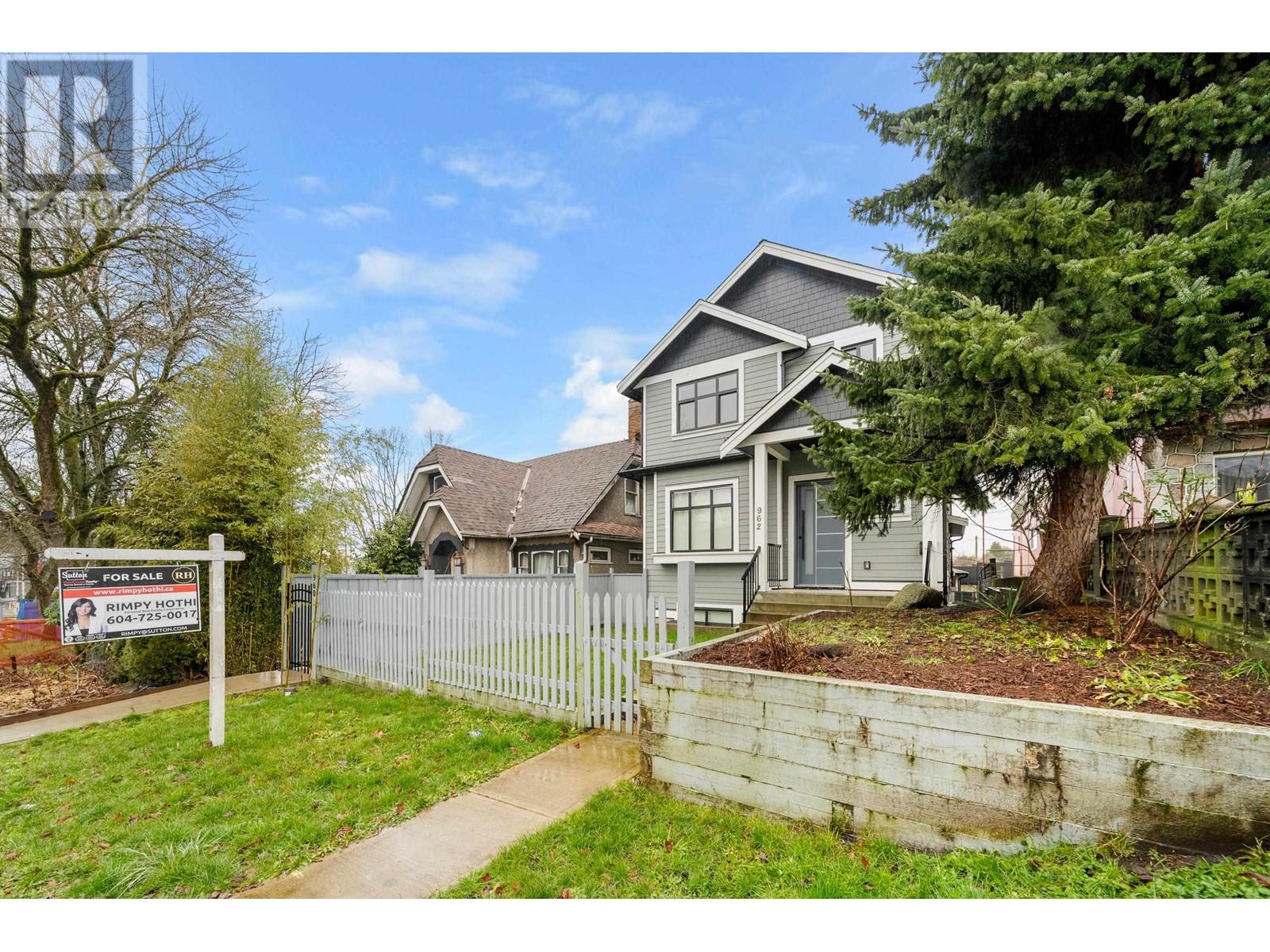 962 Renfrew Street Property Photo 18