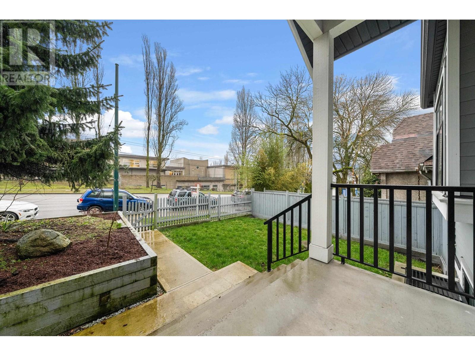 962 Renfrew Street Property Photo 33