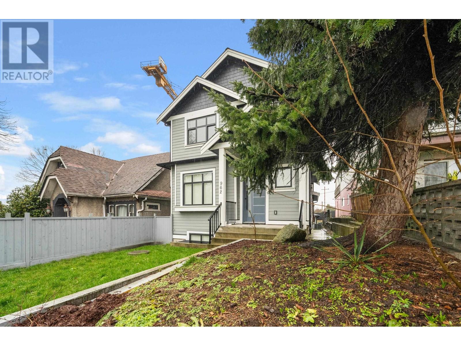 962 Renfrew Street Property Photo 35