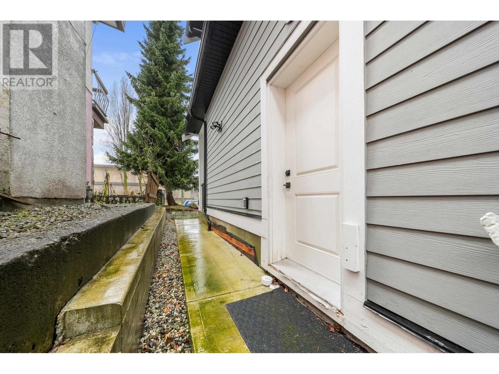 962 Renfrew Street Property Photo 37