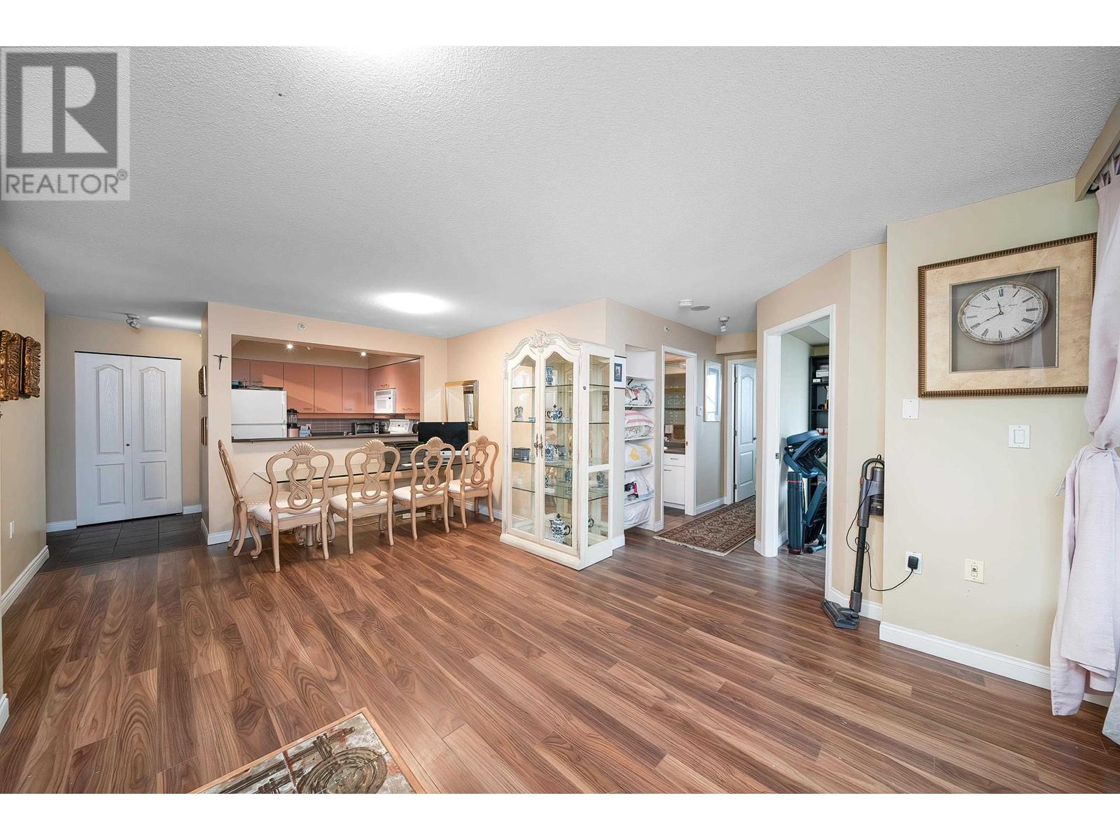 503 7380 Elmbridge Way Property Photo 2