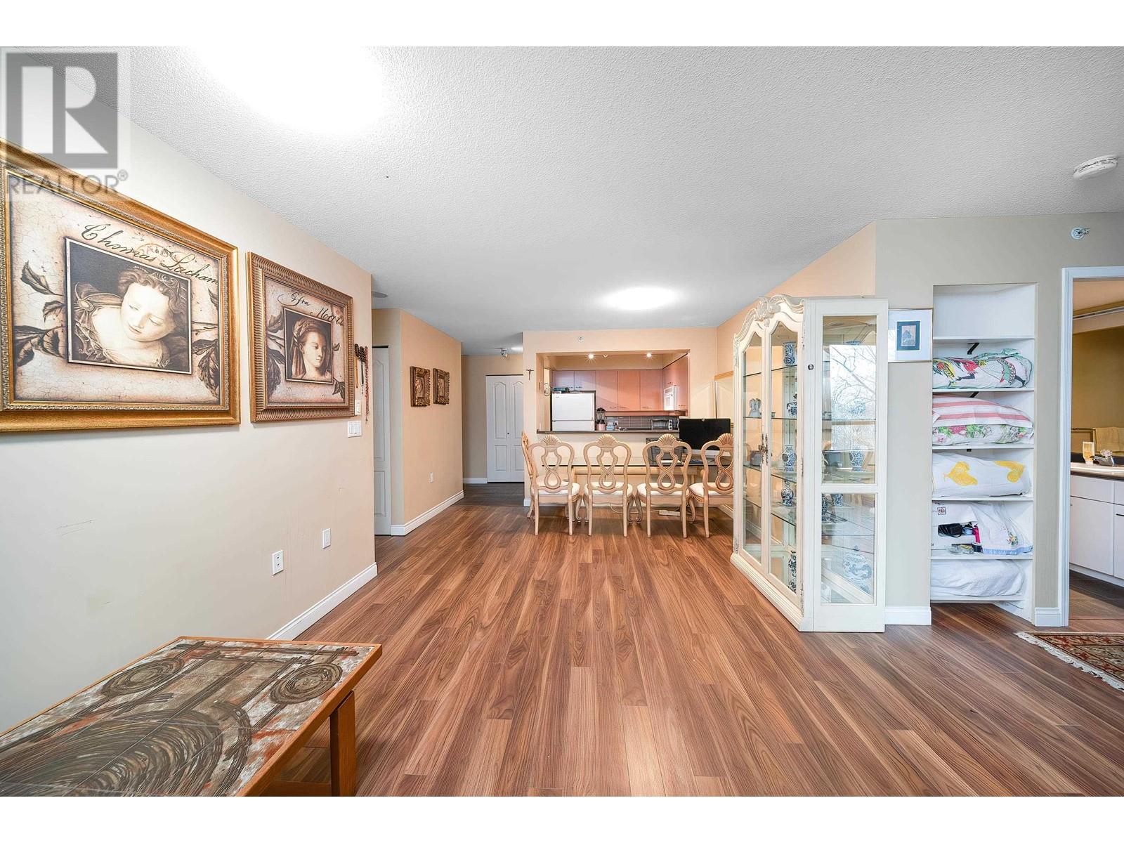 503 7380 Elmbridge Way Property Photo 4