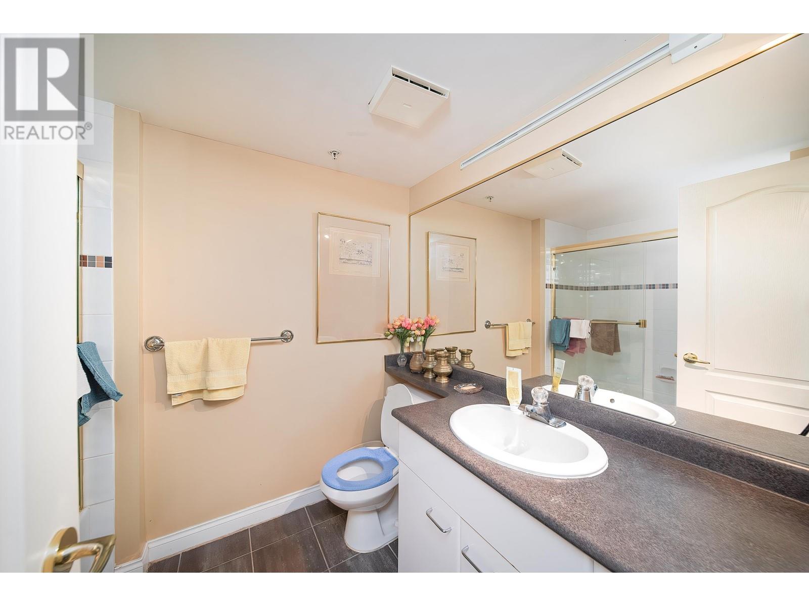 503 7380 Elmbridge Way Property Photo 17