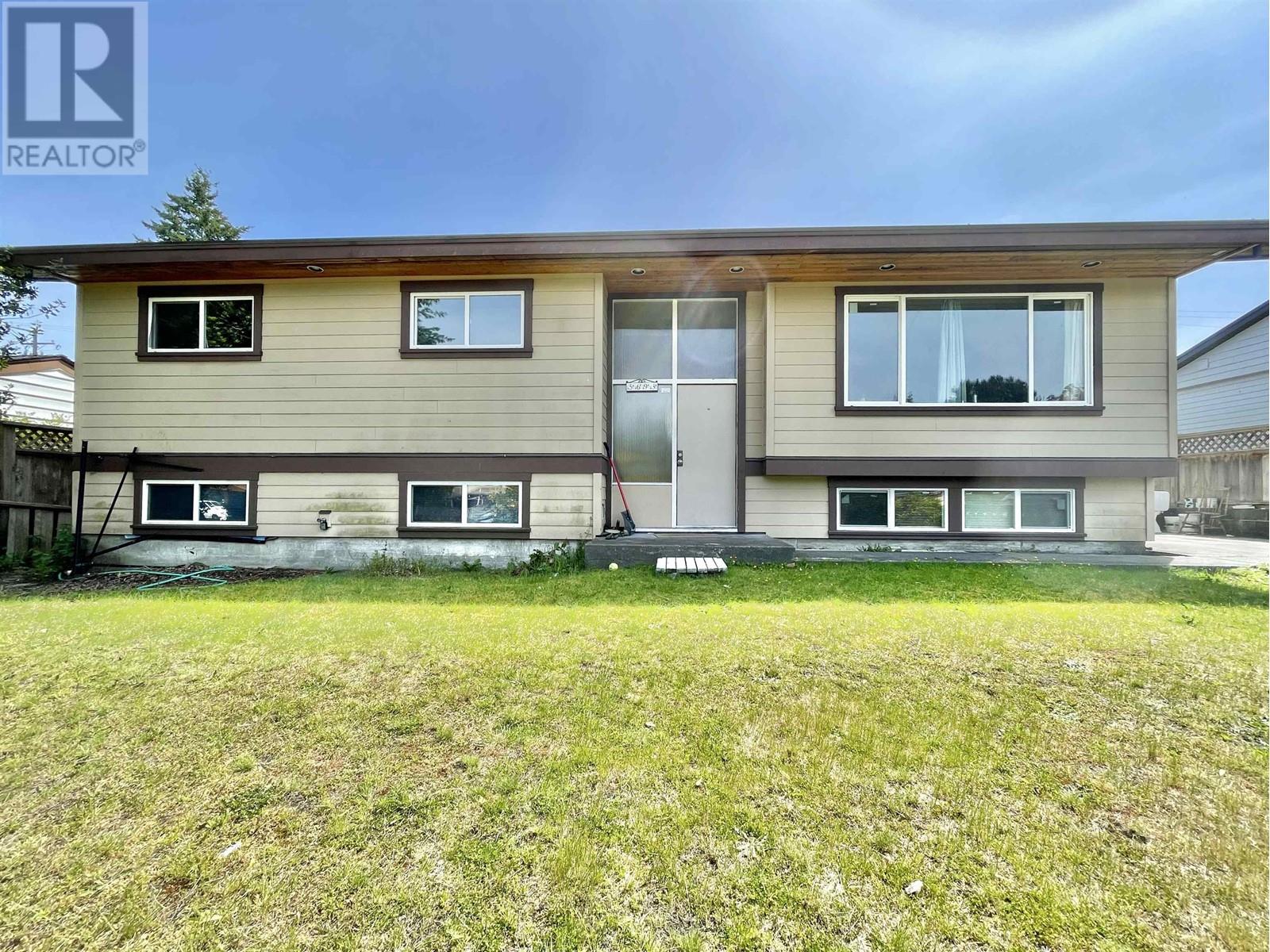 5693 DOLPHIN STREET Property Photo 1
